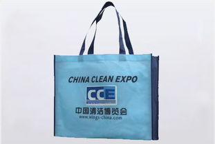 蒼南縣龍港華人塑膜制品加工廠 專業打造高品質PVC拉鏈袋與塑料服裝袋